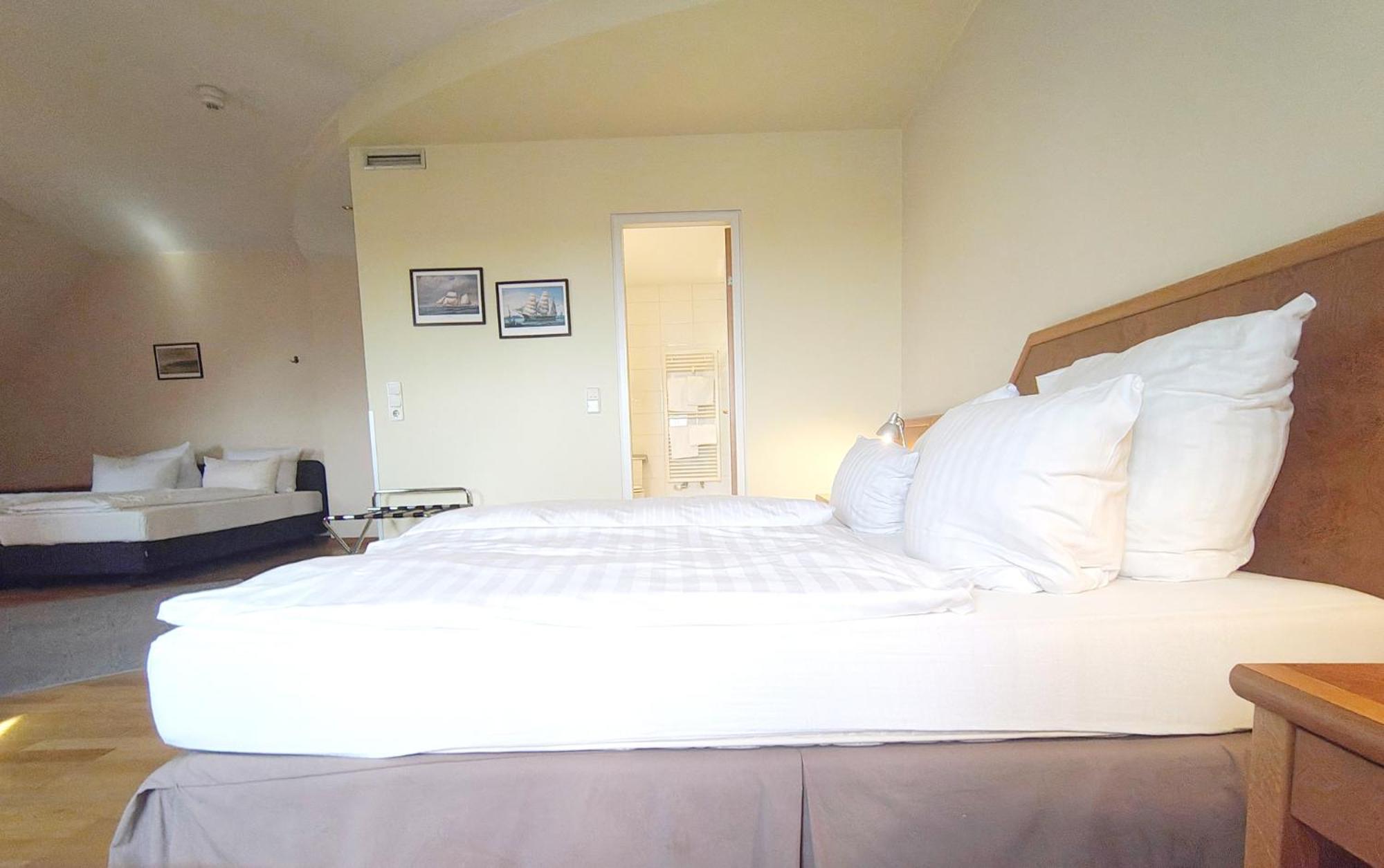 Luebecker Hof 4* Штоккельсдорф