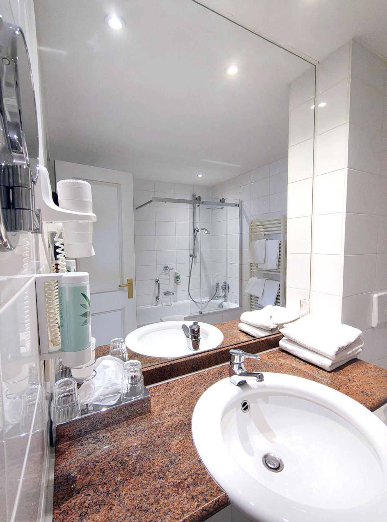 Luebecker Hof Отель 4*