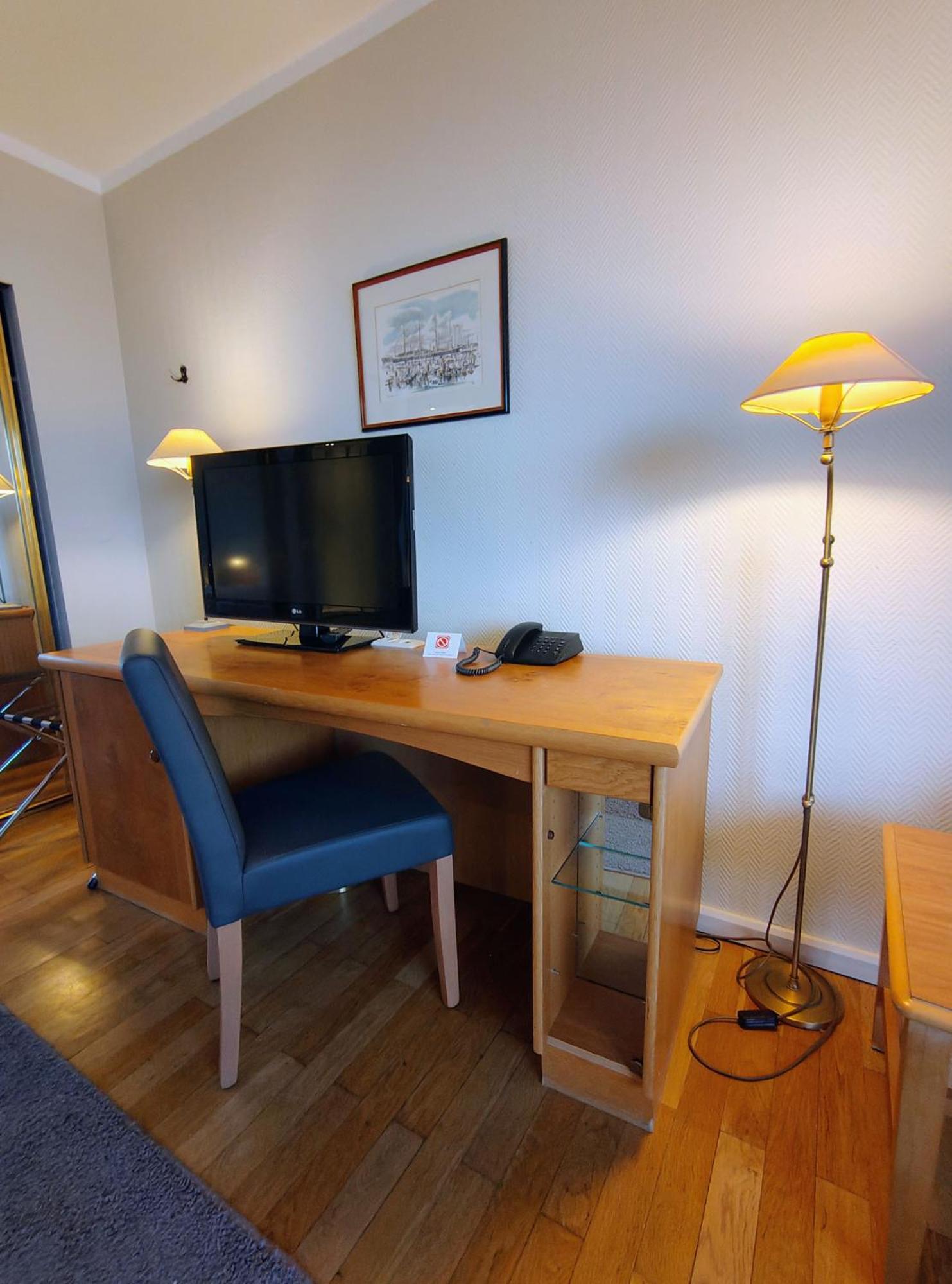 Luebecker Hof 4*
